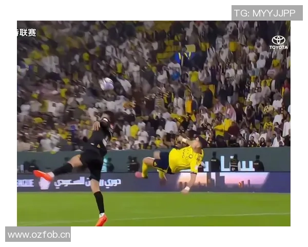 足坛精彩夜：阿森纳大胜热刺皇马绝平米兰C罗惊艳倒钩破门